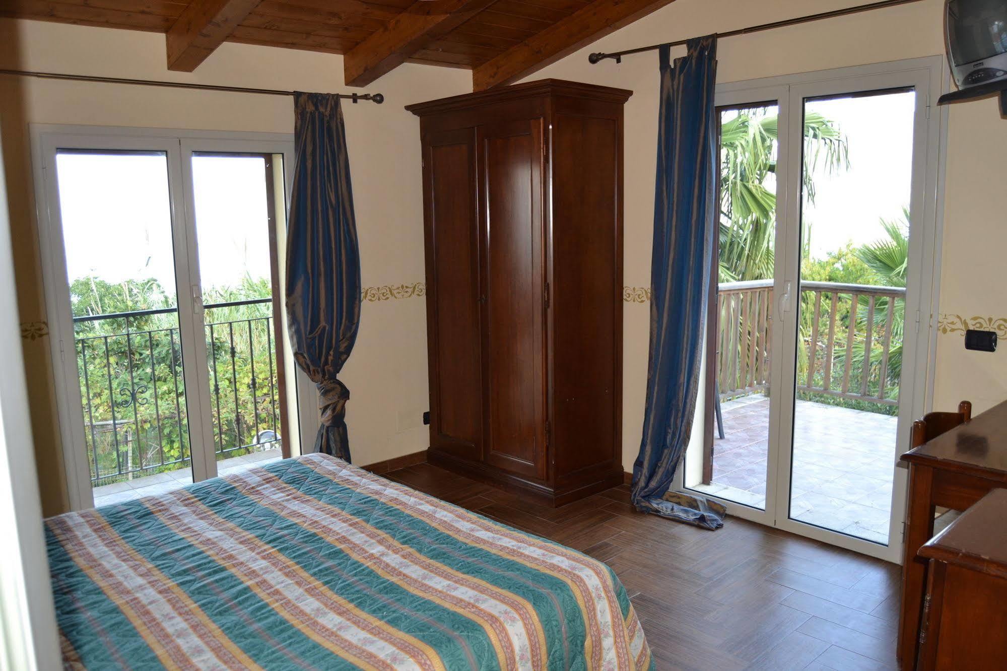 B&B Villa Chianalea Scilla Kültér fotó
